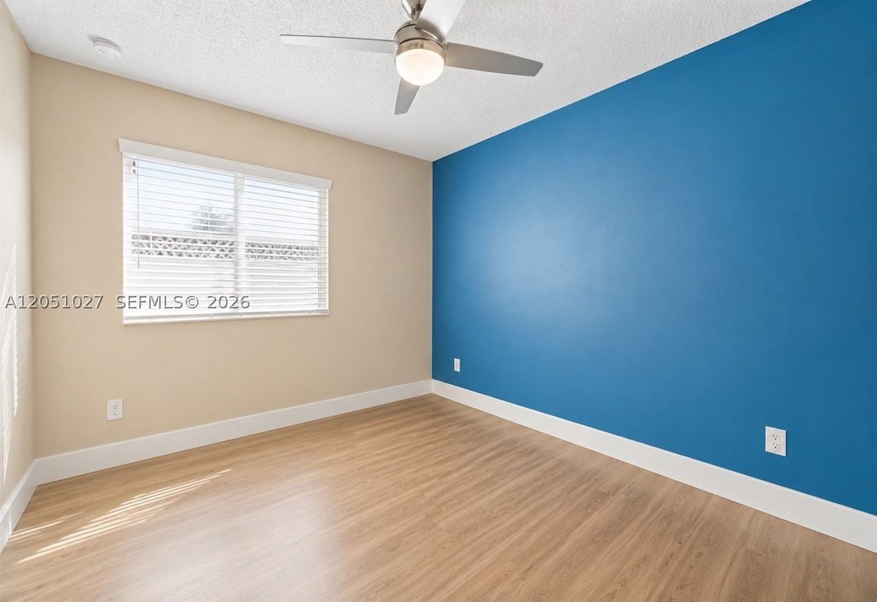 542 Nw 208th Ter #542 - Photo 5 of 10