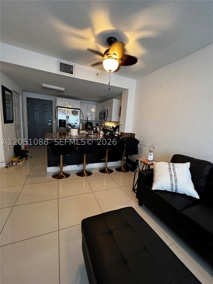 2300 Nw 7th St #304 - Photo 4 of 14