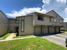 featured image of 2215 Nw 59th Ave #72E