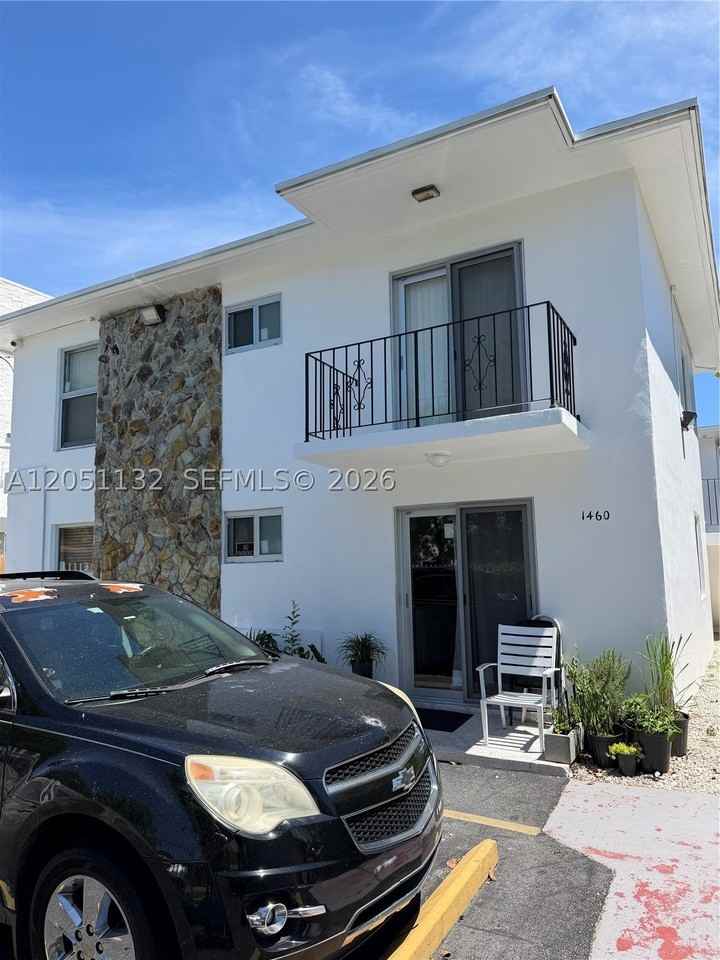 1460 Sw 4th St #6