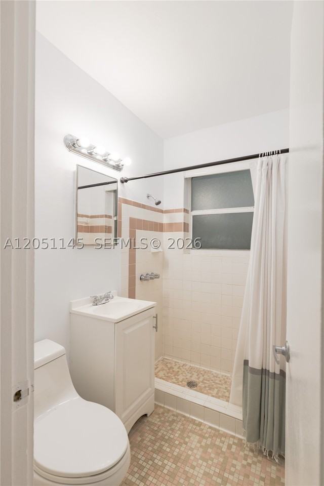 2825 Sw 3rd Ave #4 - Photo 7 of 11