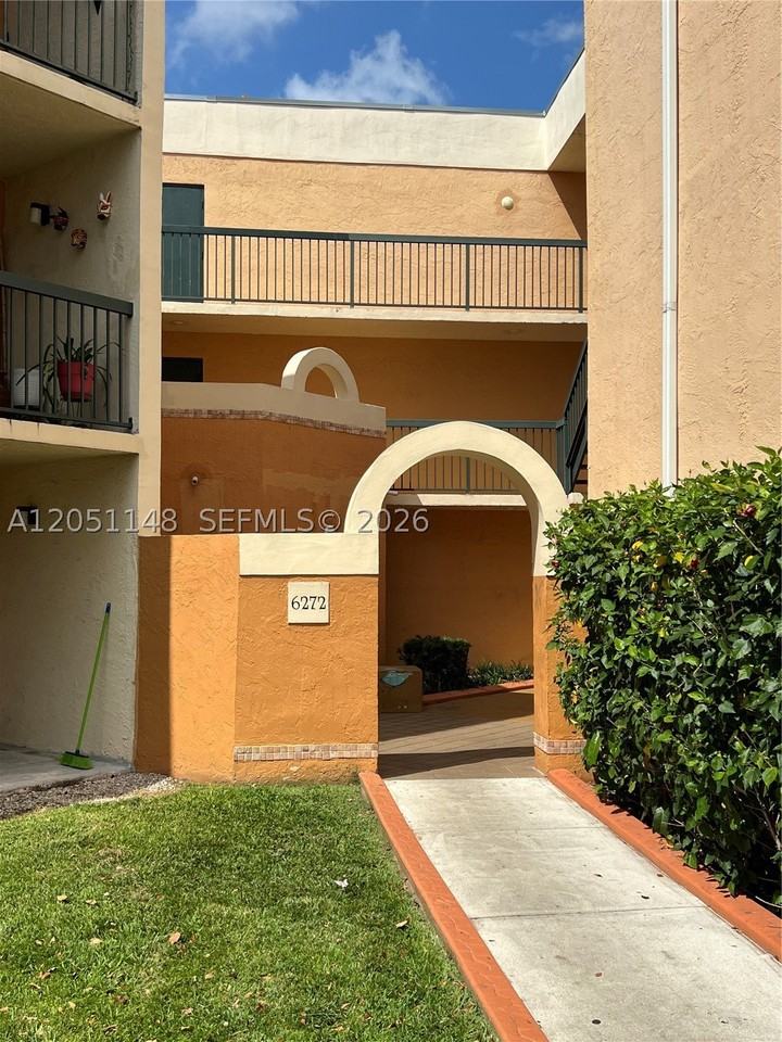 6272 Nw 186th St #104 - Photo 3 of 21