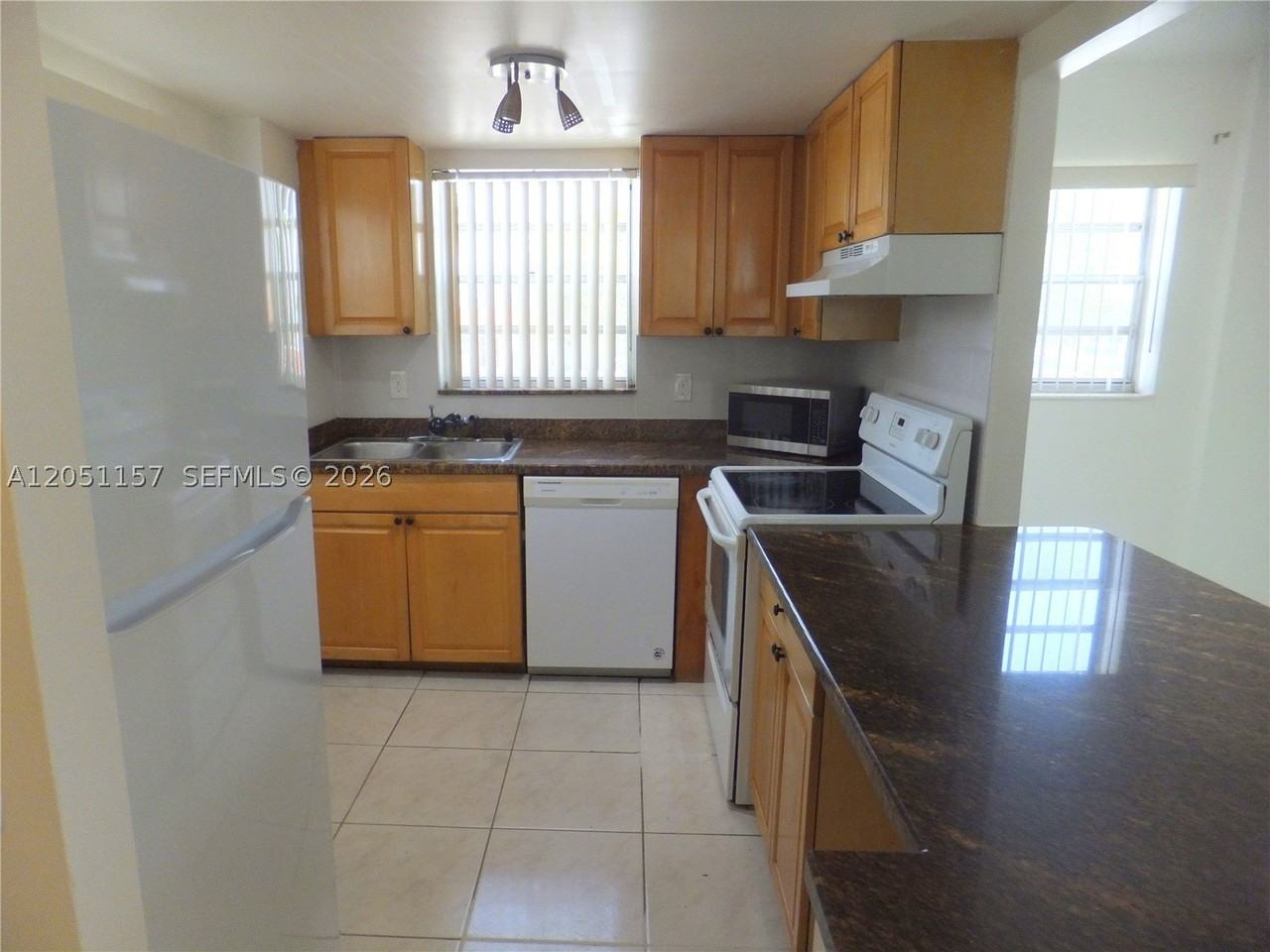 16410 Miami Dr #209 - Photo 5 of 33