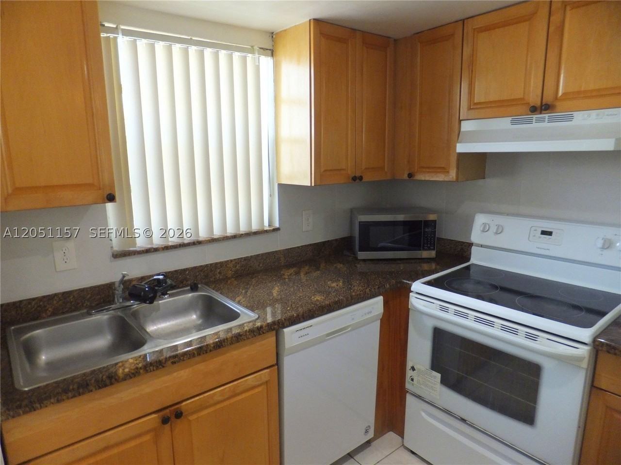 16410 Miami Dr #209 - Photo 6 of 33