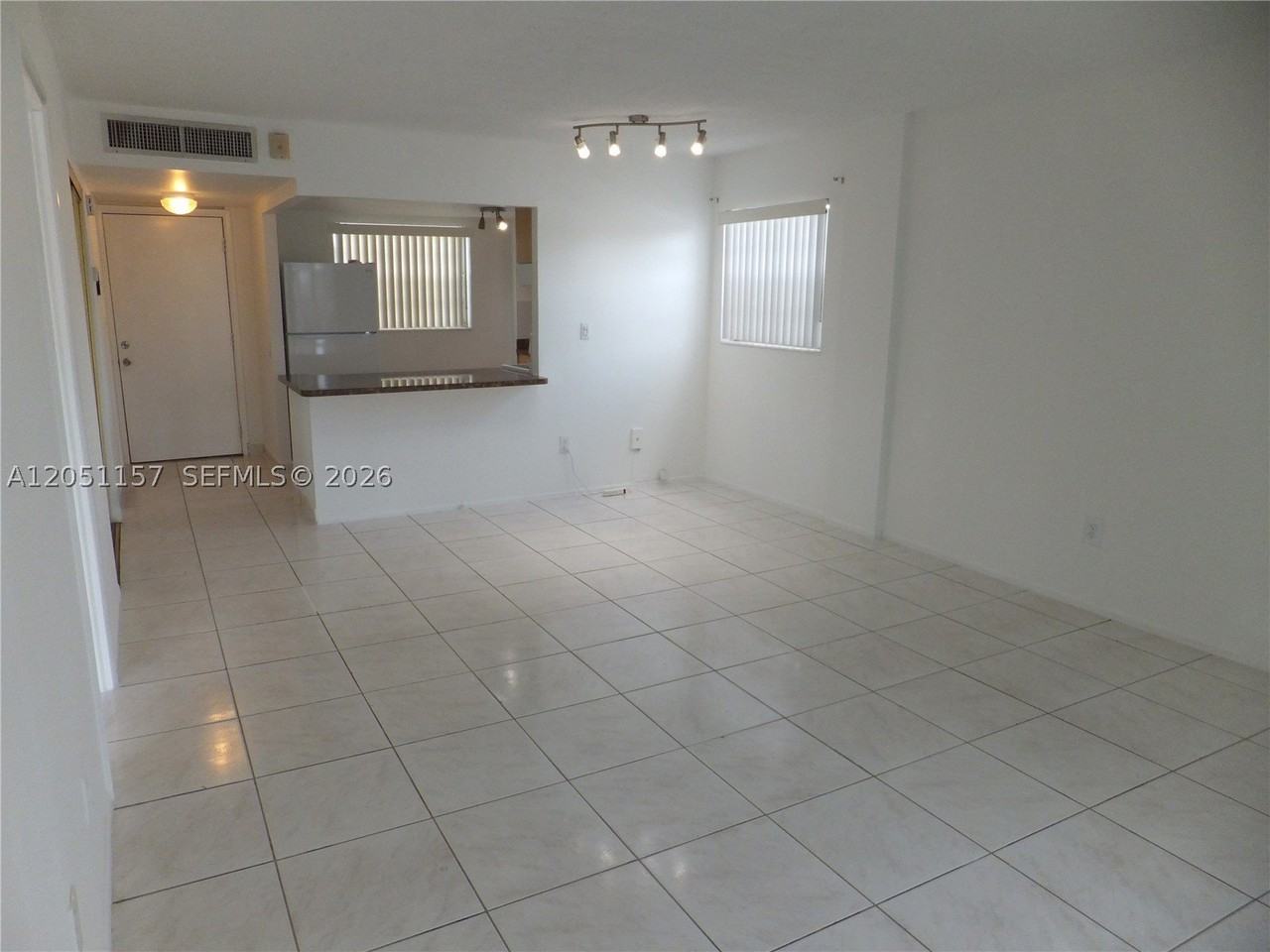 16410 Miami Dr #209 - Photo 3 of 33