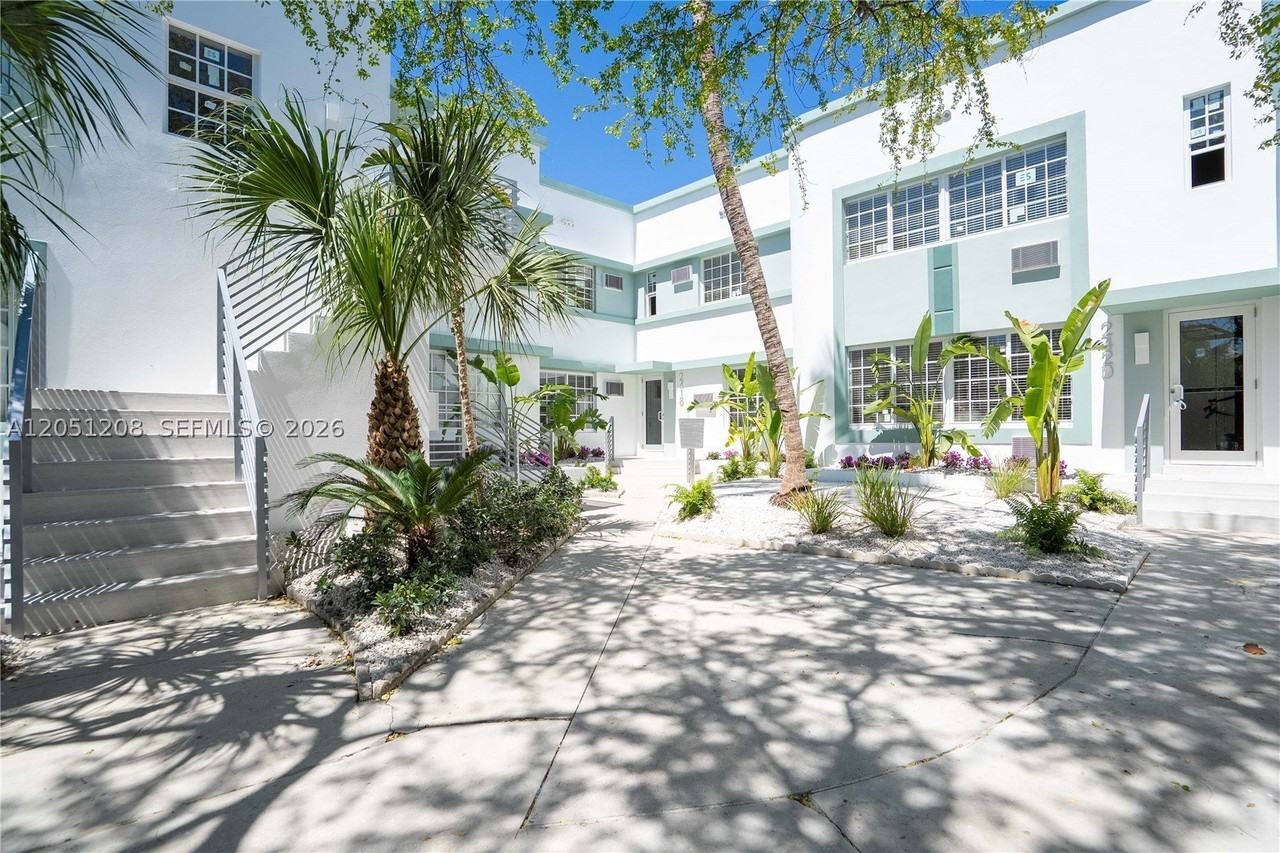 2416 Flamingo Dr #2