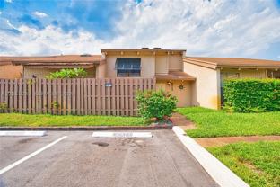 8015 Sw 21st Ct #8015 - Photo 1 of 1