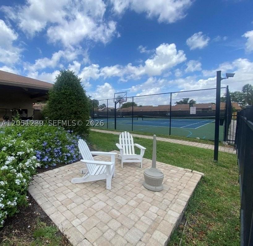8015 Sw 21st Ct #8015 - Photo 2 of 31