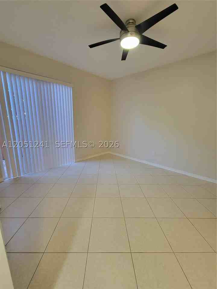 2335 Mariner Ct #2806 - Photo 5 of 32
