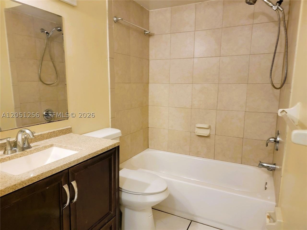 307 S Ocean Dr #B - Photo 7 of 24