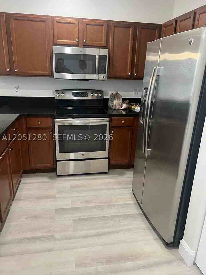 8760 Nw 97th Ave #205 - Photo 5 of 26