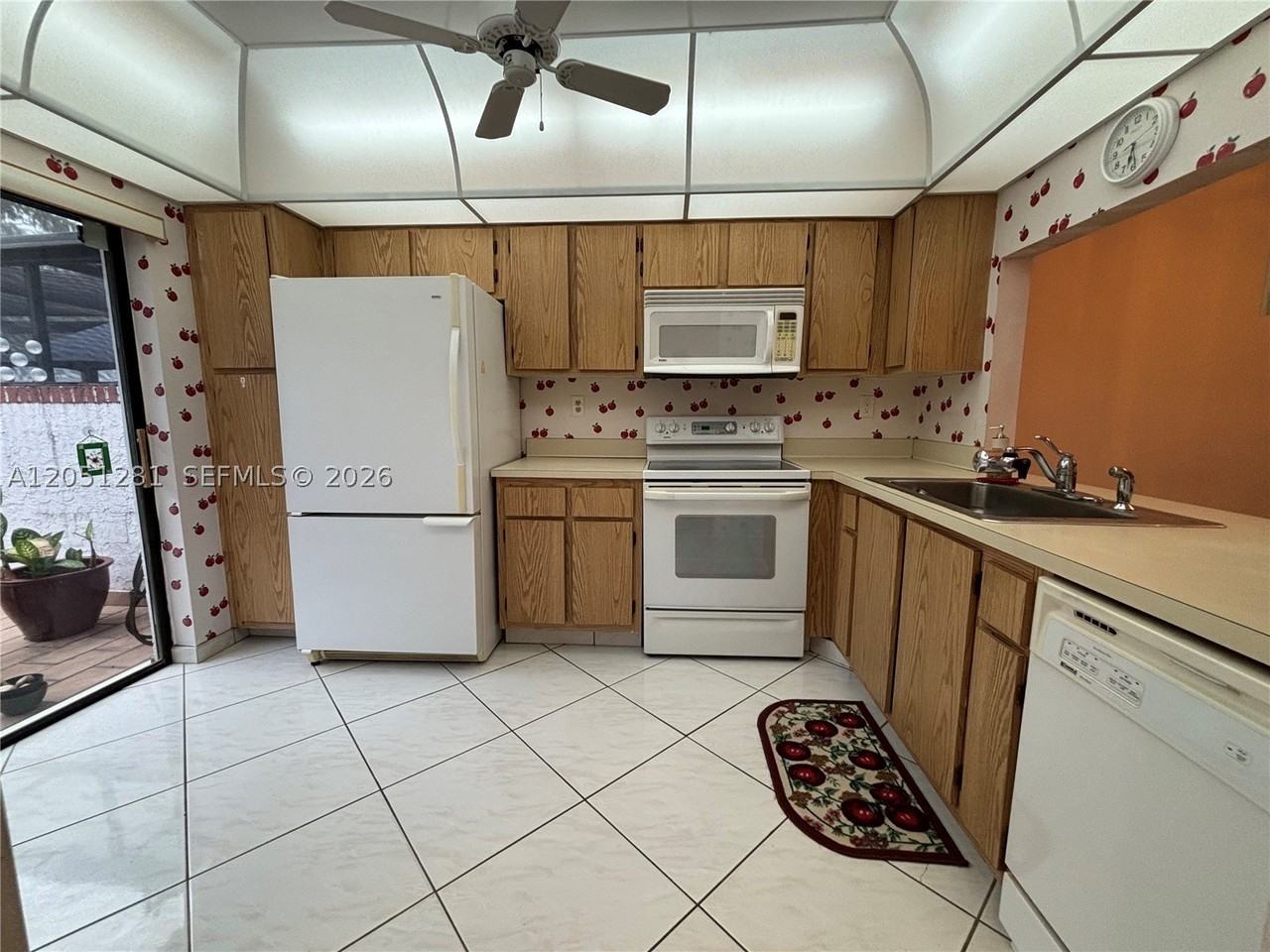 6453 Pinehurst Cir W #B25 - Photo 3 of 22