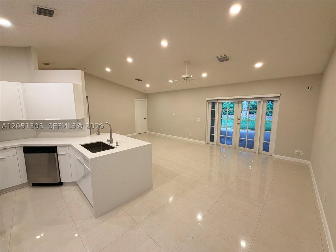 1547 Zenith Way #1547 - Photo 6 of 19