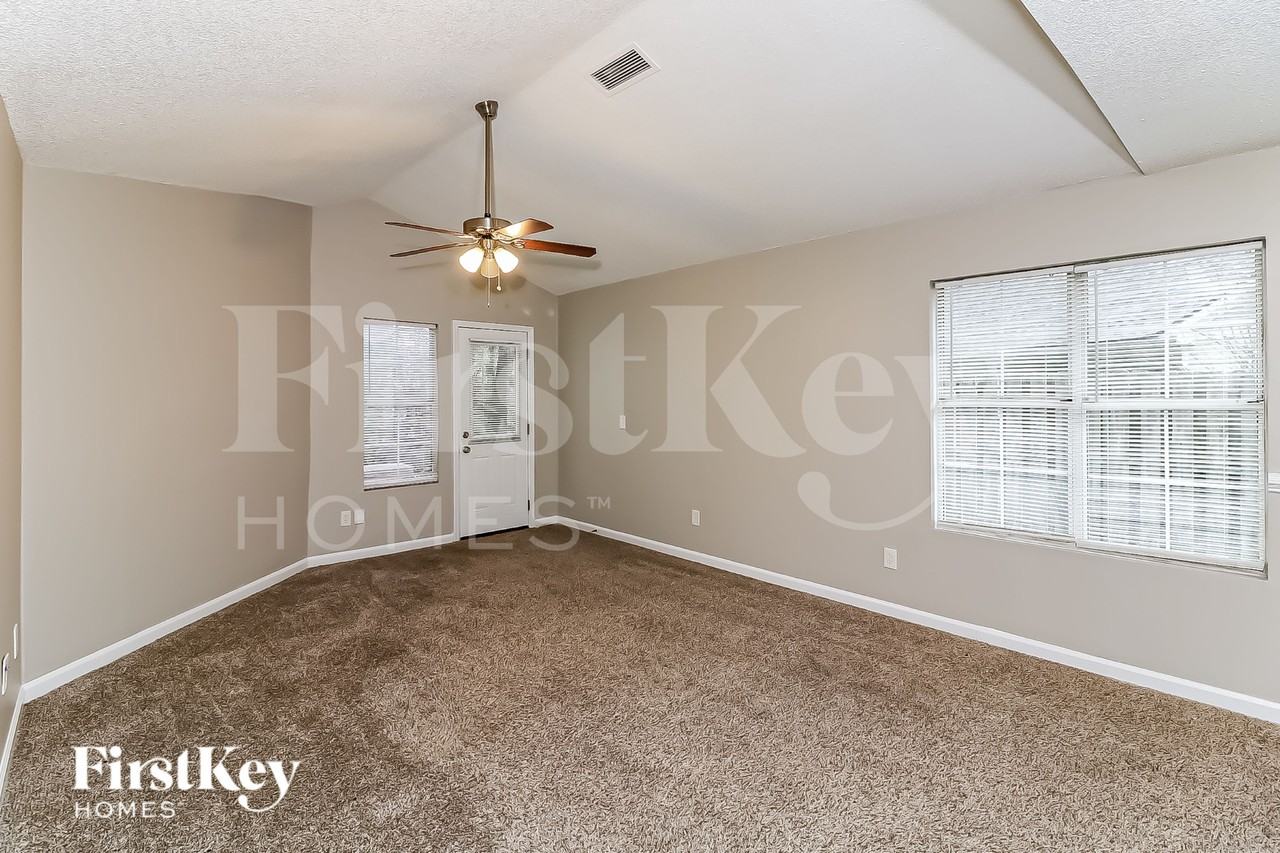 2165 Cottage Ct Sw - Photo 2 of 15