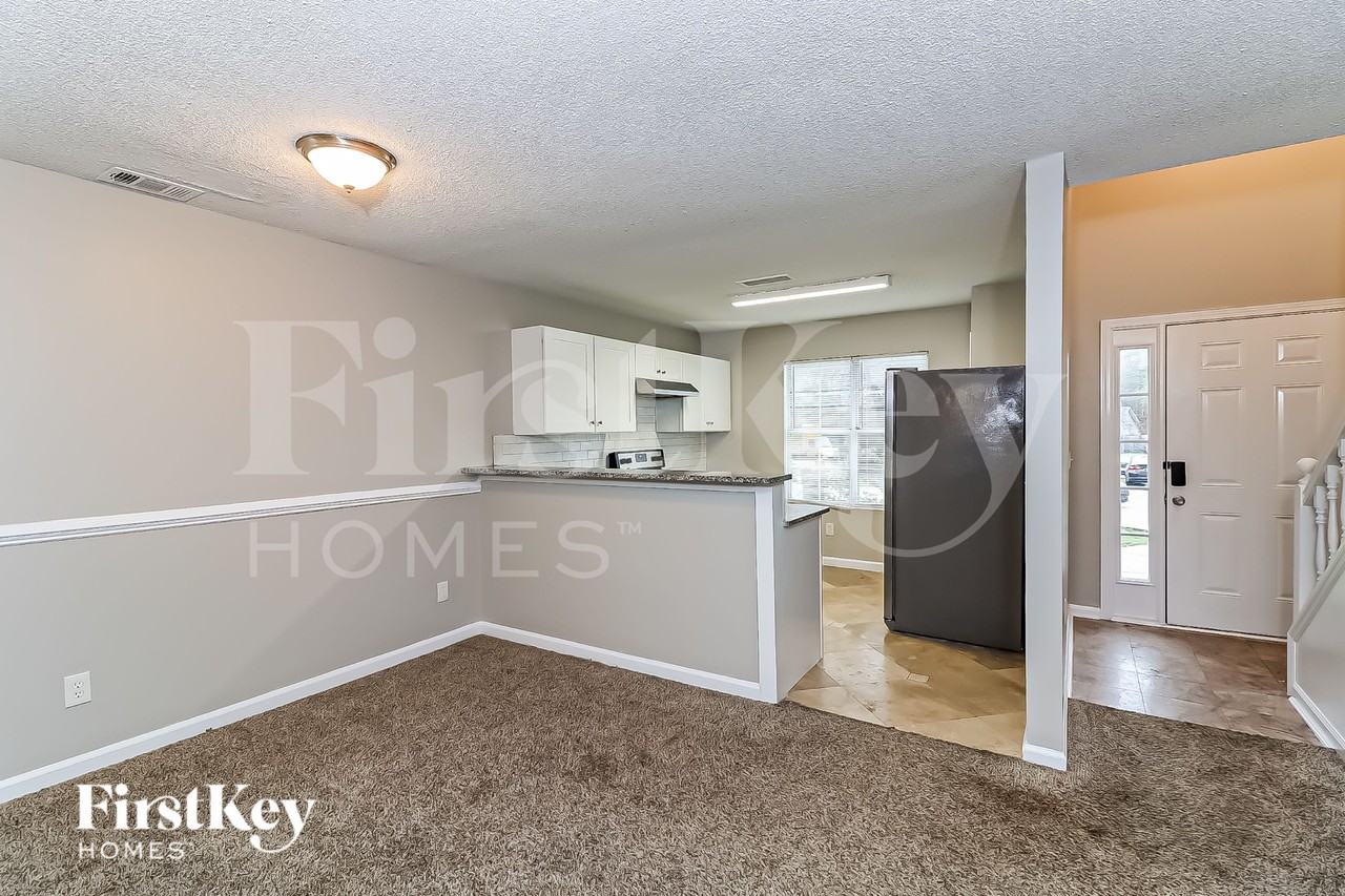 2165 Cottage Ct Sw - Photo 5 of 15