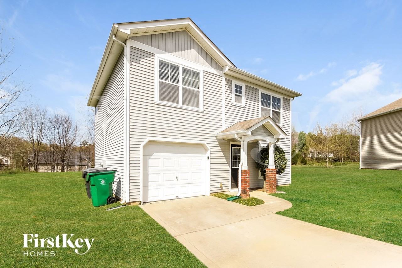 2129 Sebastiani Dr - Photo 2 of 14
