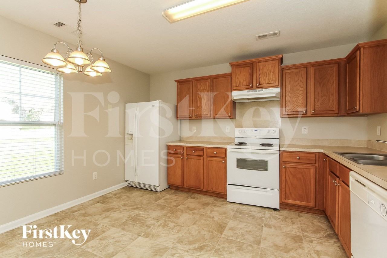 2129 Sebastiani Dr - Photo 5 of 14