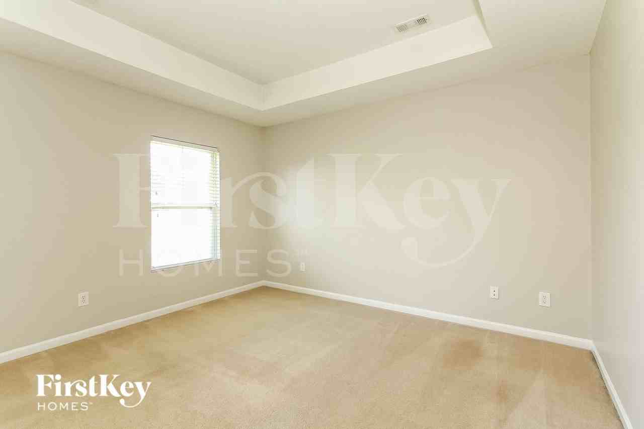 2129 Sebastiani Dr - Photo 7 of 14