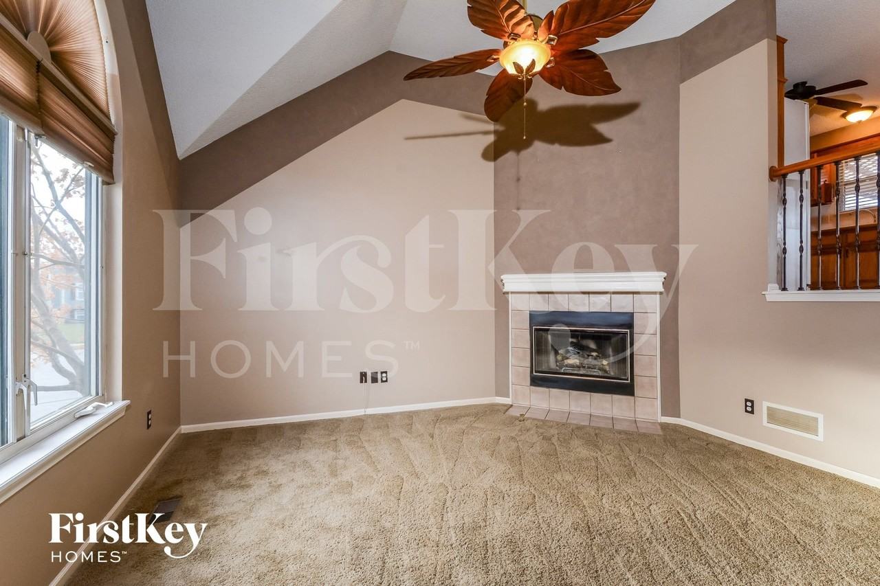 1879 Quail Ridge Dr - Photo 2 of 15