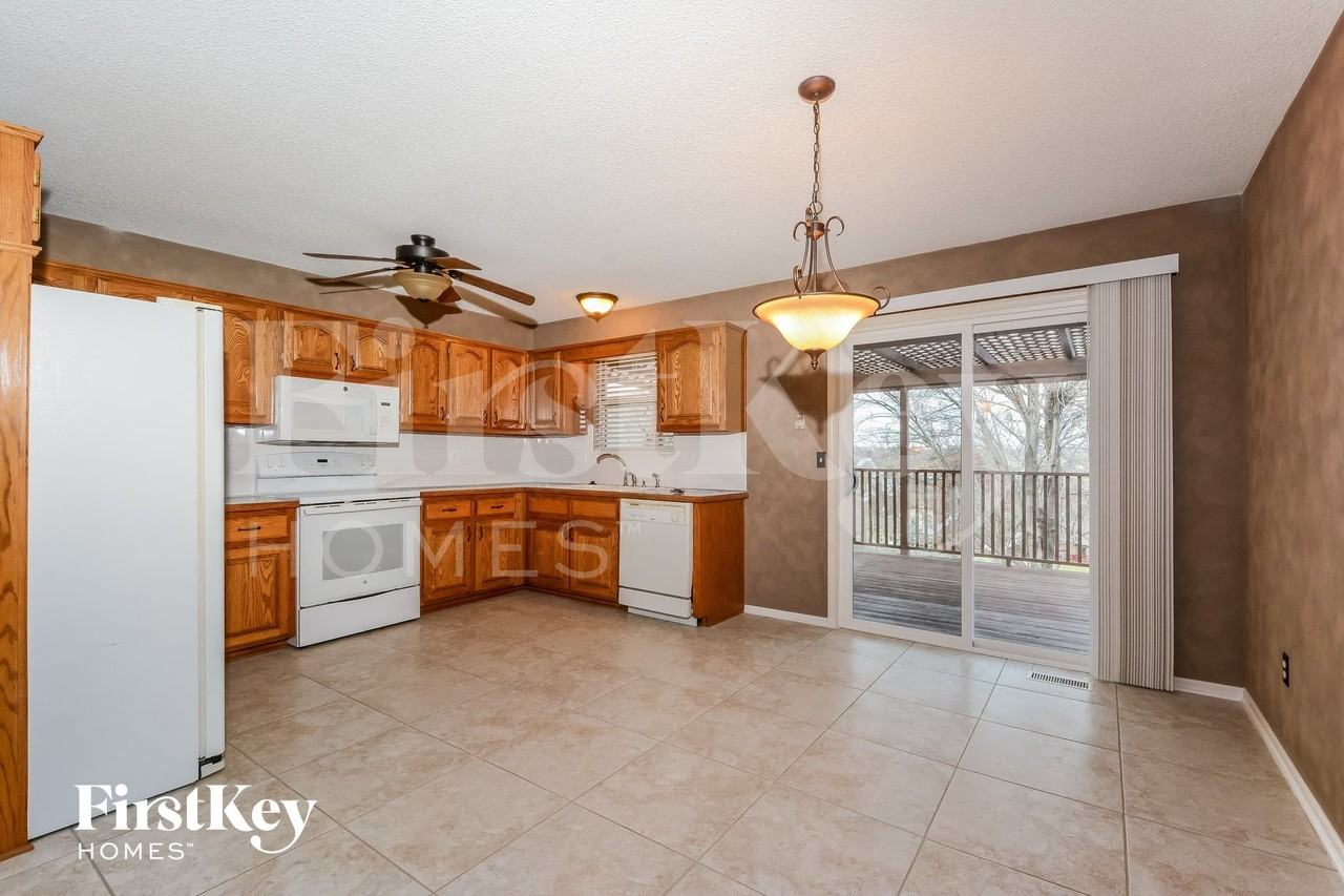1879 Quail Ridge Dr - Photo 5 of 15