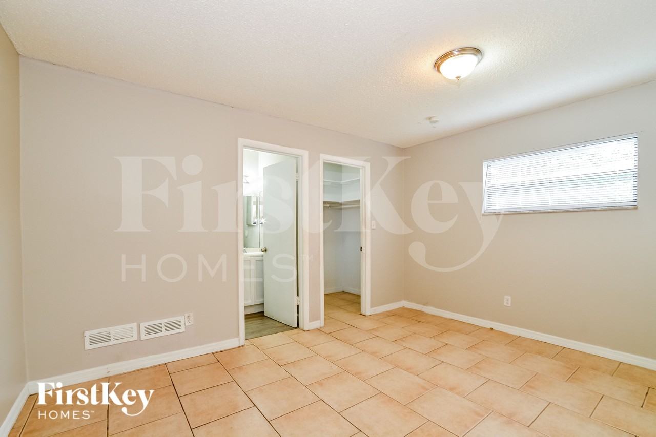 1836 Columbine Dr - Photo 7 of 17