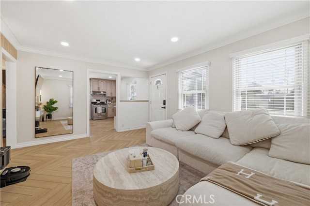 4809 Falcon Ave - Photo 2 of 6