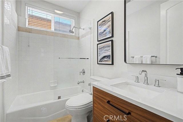 620 35th Pl - Photo 6 of 8