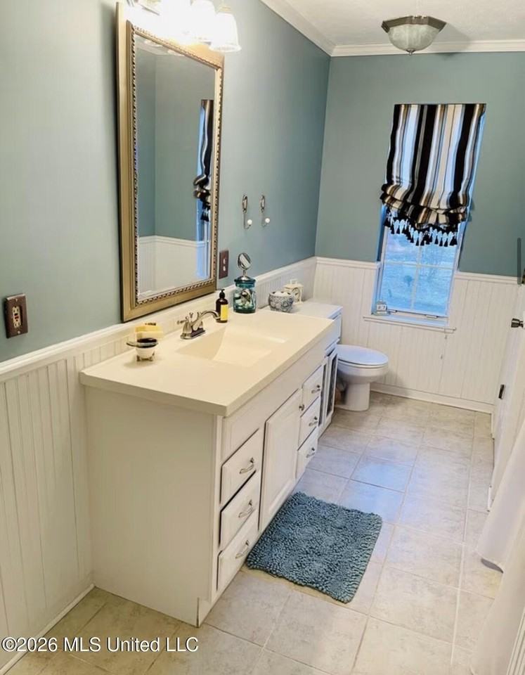 102 Riverbend Dr - Photo 3 of 15