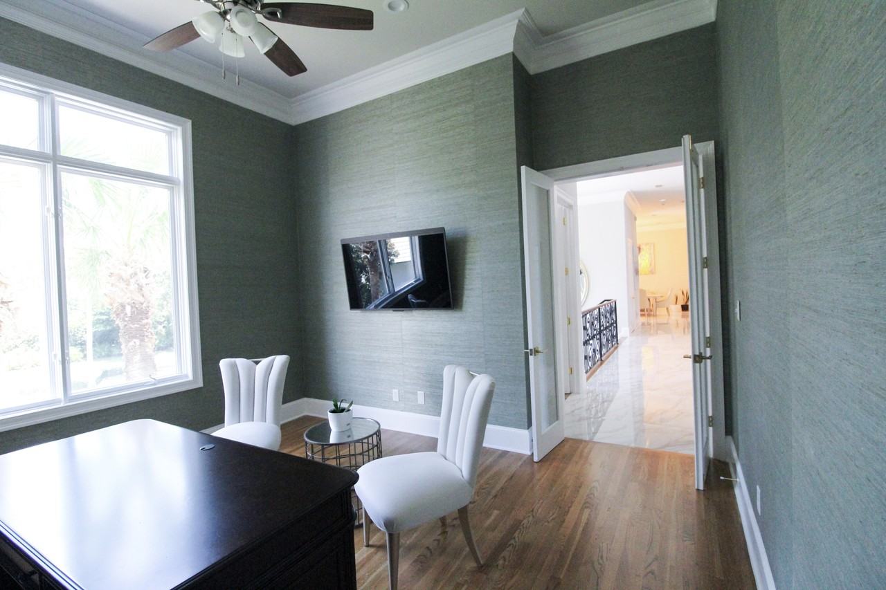 2940 Pine Valley Dr #1 - Photo 4 of 13