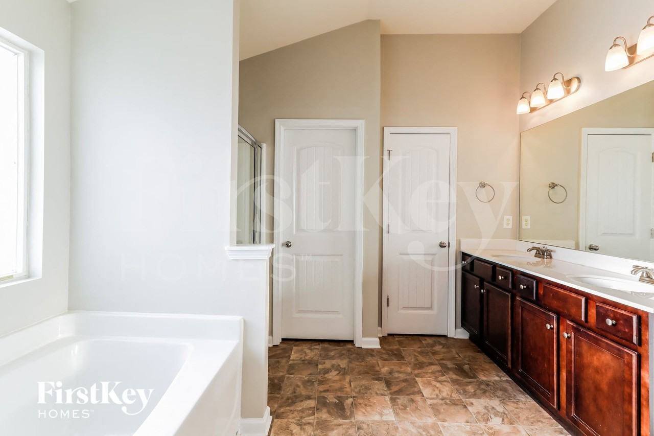 1253 Creek Top Rd - Photo 7 of 15