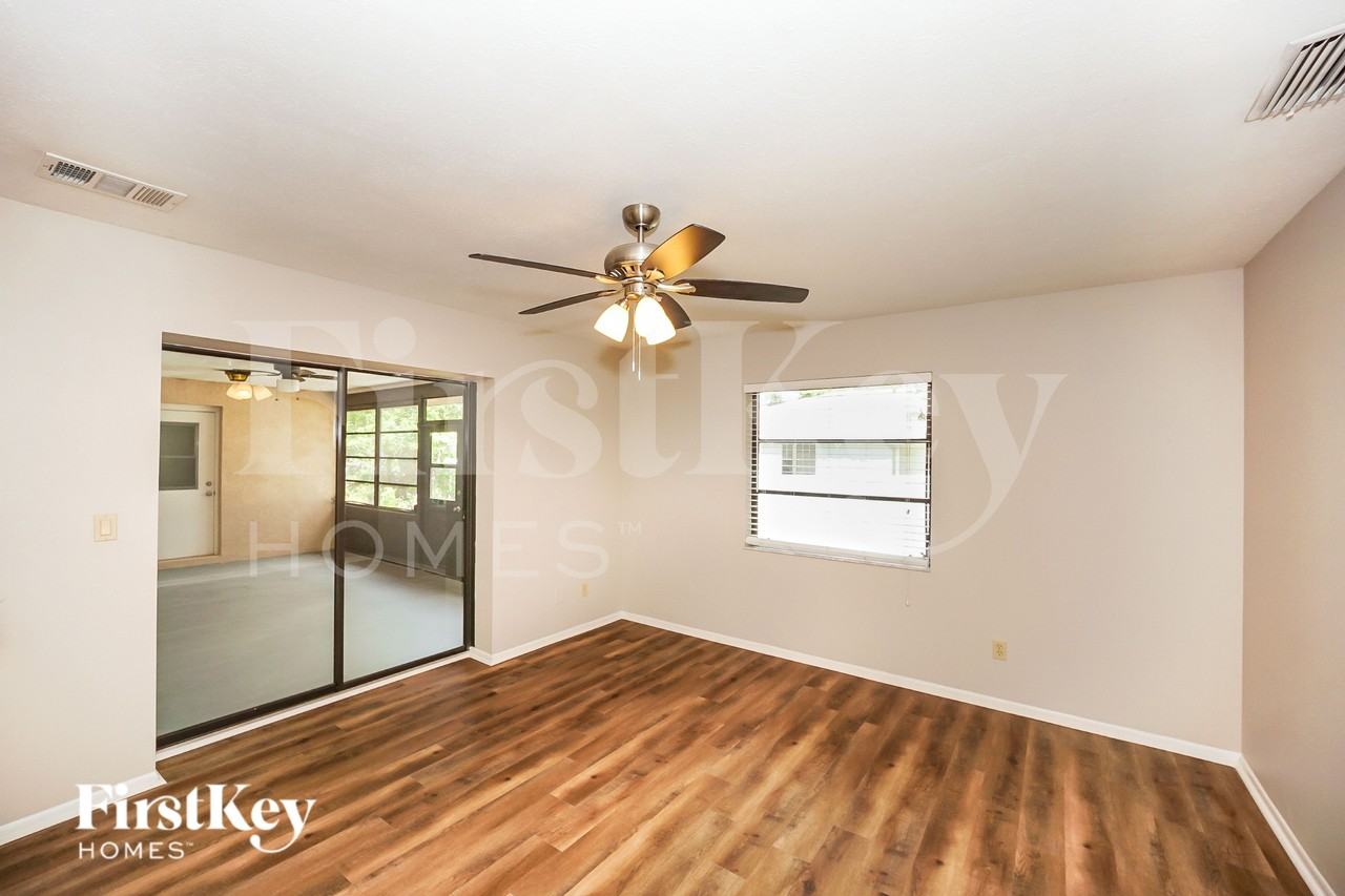 116 Palmetto Dr - Photo 6 of 19