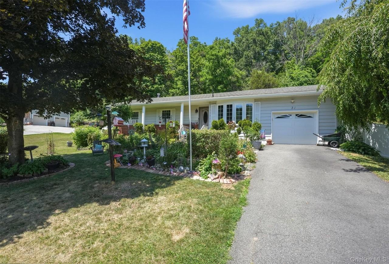 31 Park Hill Dr - Photo 2 of 43
