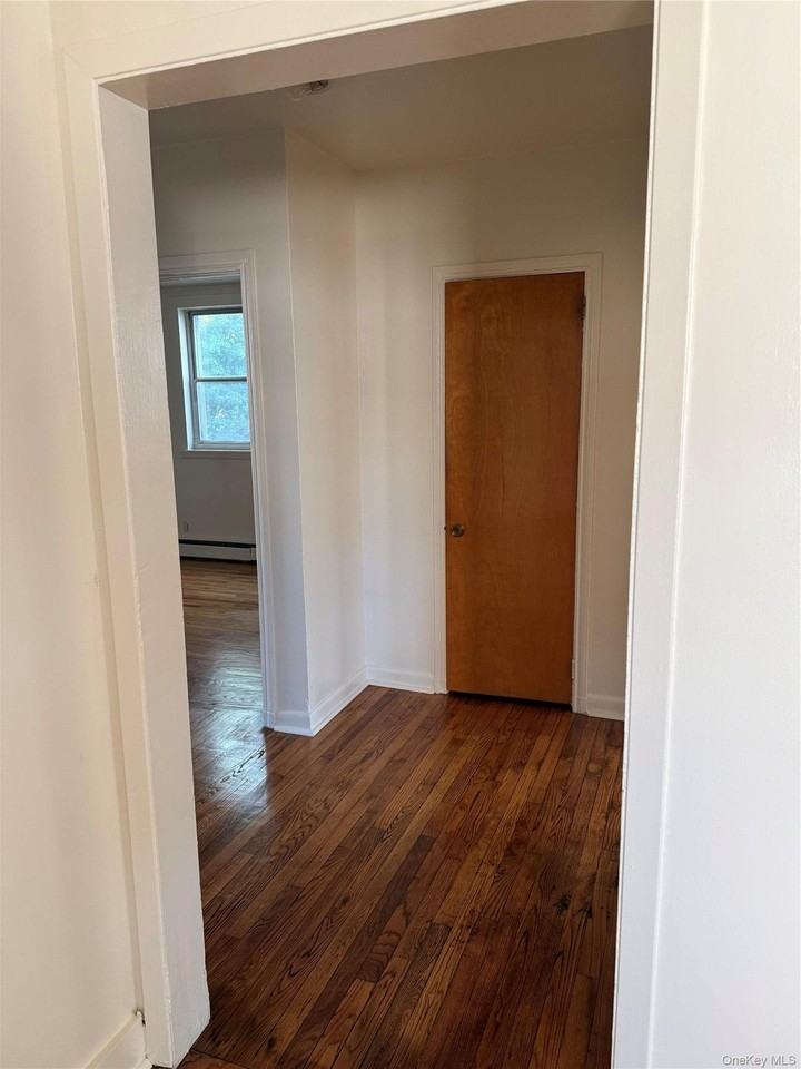 29 Spring St #A - Photo 4 of 9