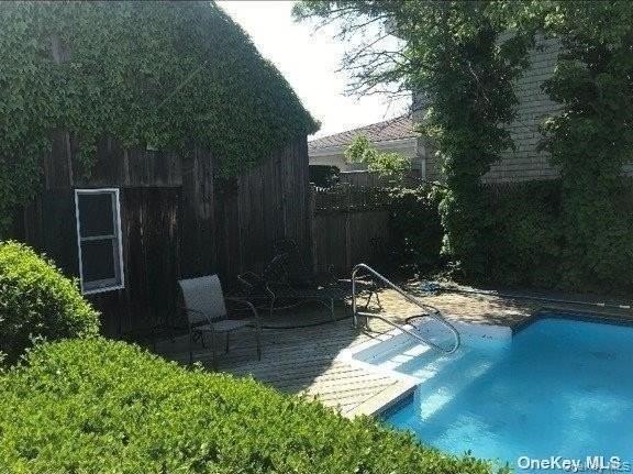 11 Biarritz St - Photo 6 of 15
