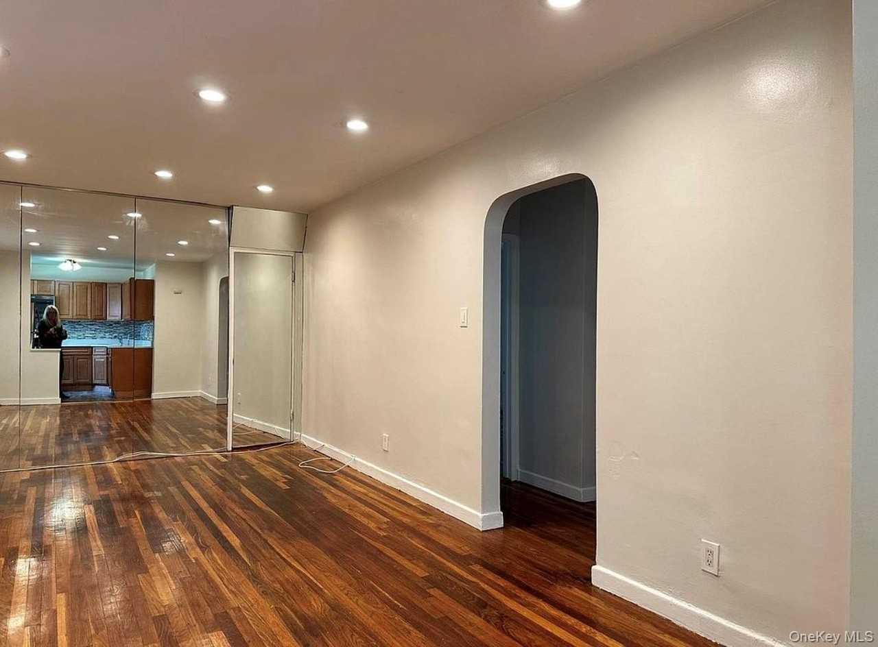 25506 73rd Ave #1G - Photo 4 of 17