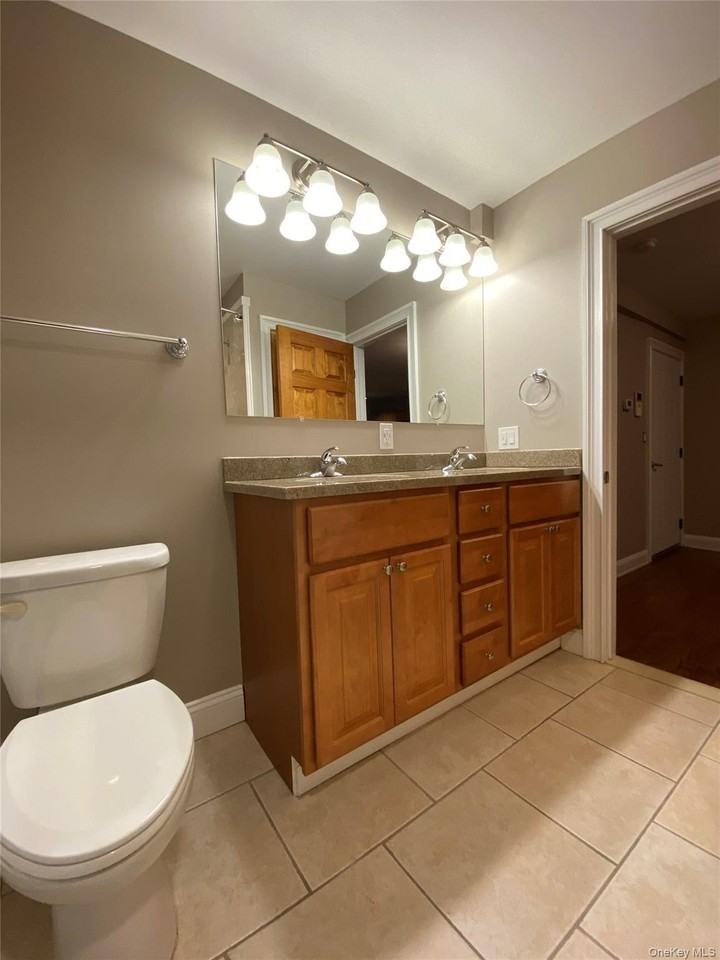 81 Cannon St - Photo 5 of 14