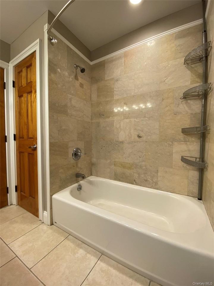 81 Cannon St - Photo 6 of 14
