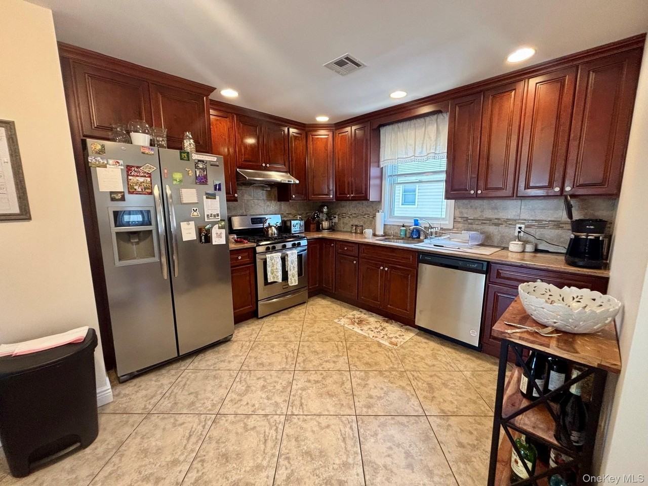 189 Jefferson Ave #2 - Photo 5 of 19