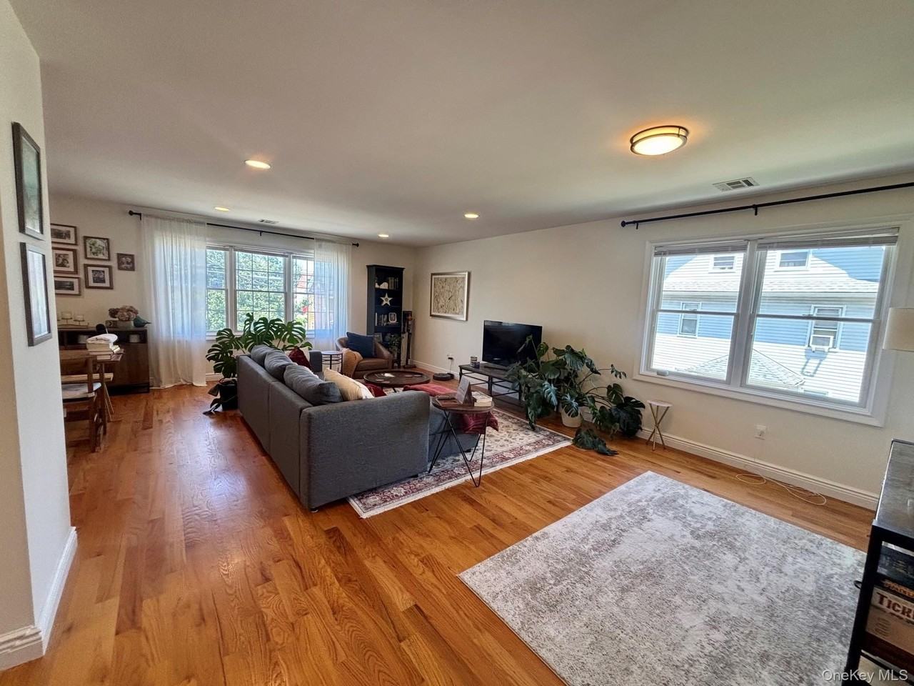 189 Jefferson Ave #2 - Photo 7 of 19