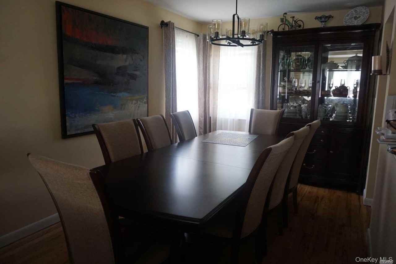 8 Hallock St #1stFL - Photo 4 of 8
