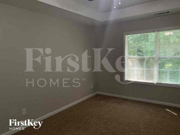 1009 Serene Lake Dr - Photo 6 of 11