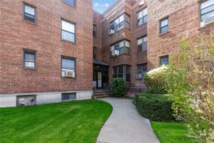 150 S Middle Neck Rd #1E - Photo 1 of 1