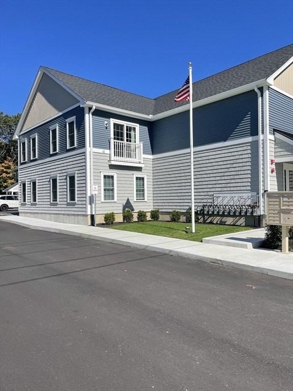 176 Wales St #6 - Photo 2 of 8