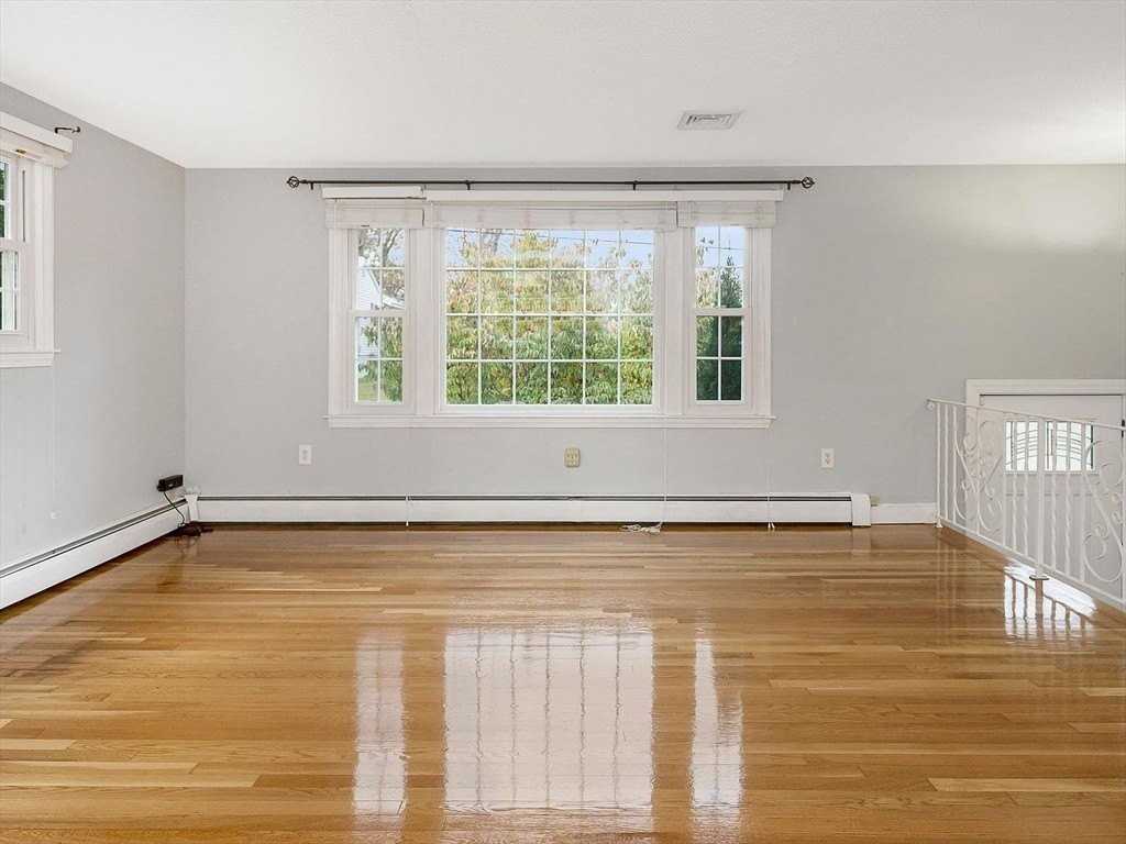 14 Endmoor Rd - Photo 5 of 34