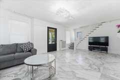 496 W Park Ave - Photo 1 of 1