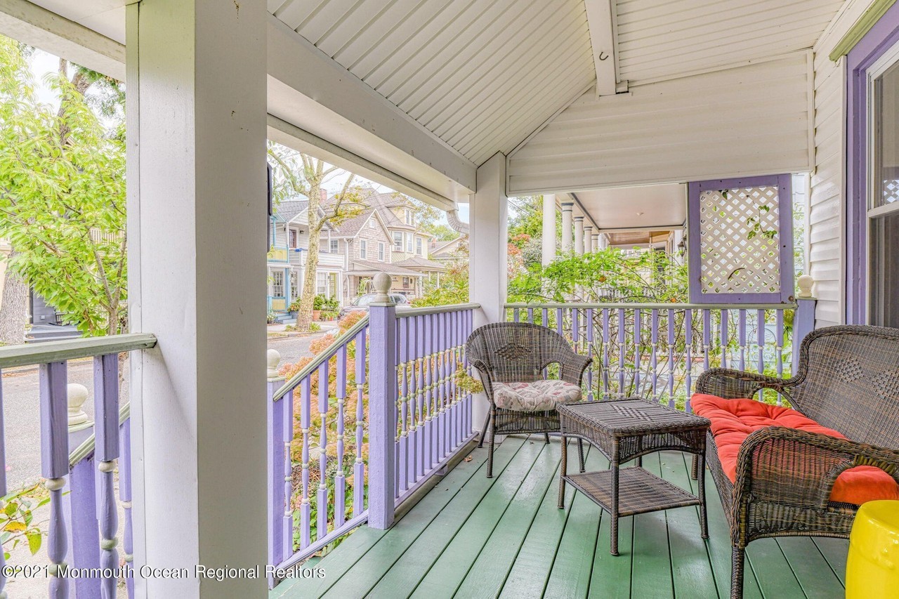 100 Mount Tabor Way - Photo 4 of 37