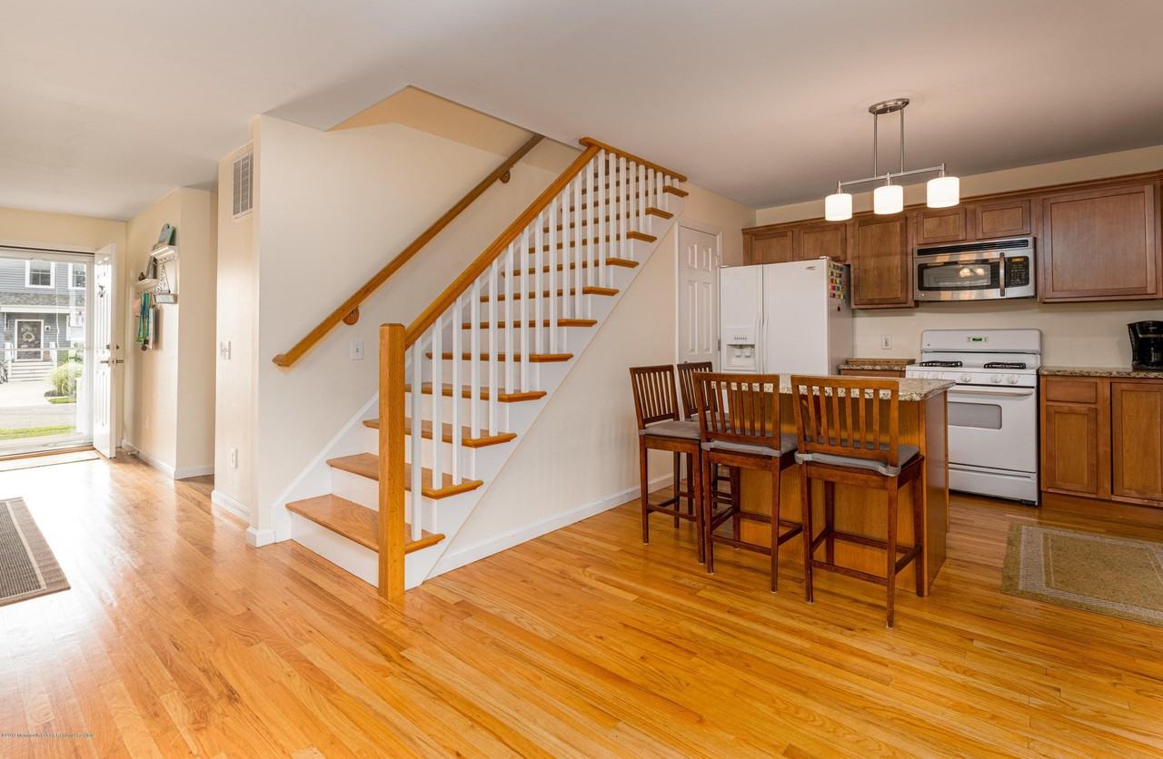 119 6th Ave - Photo 5 of 27