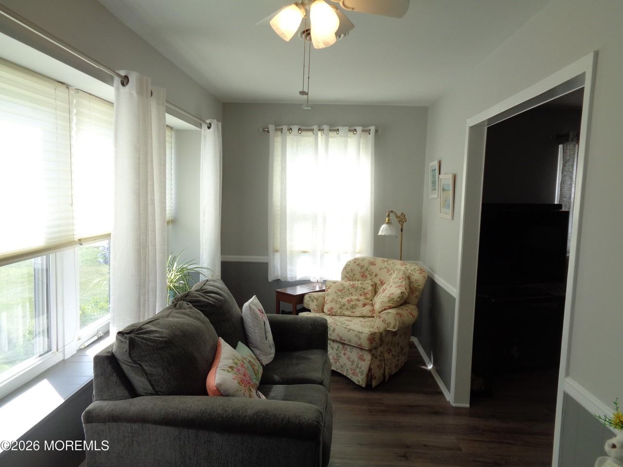 135A Sunset Rd - Photo 4 of 19