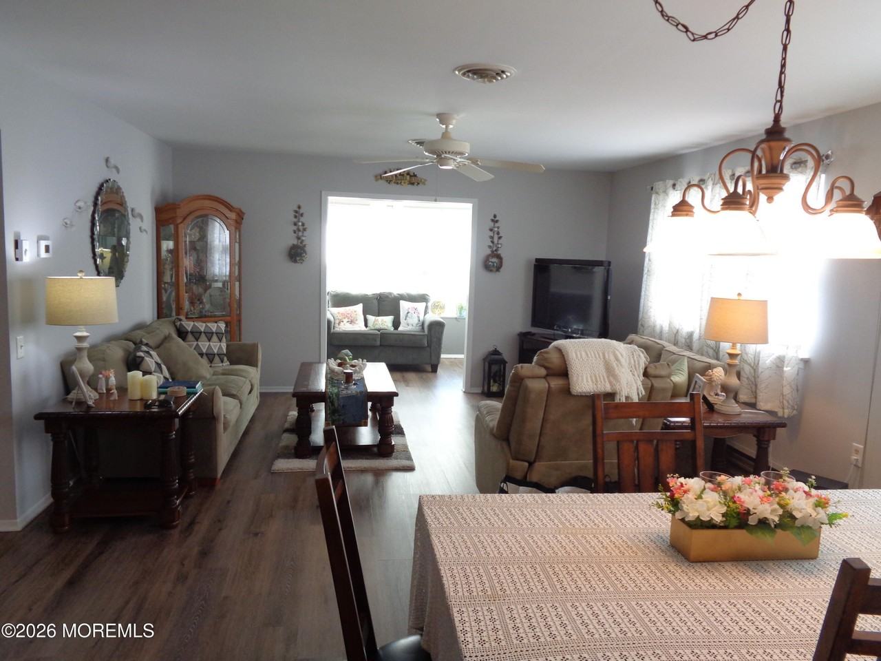 135A Sunset Rd - Photo 6 of 19