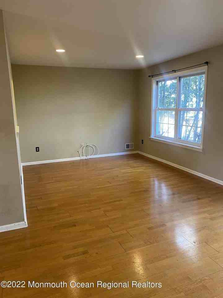 887 Crimson Ct - Photo 6 of 13
